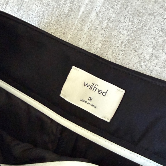 Aritzia Wilfred silky black with white stripe pants size 00 - Picture 4 of 8